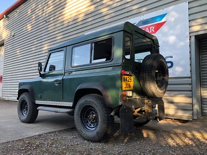 Land Rover Defender 90