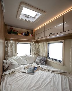 Rimor Seal 12 Plus "Tourer"