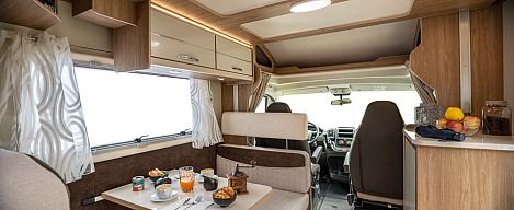 Rimor Seal 12 Plus "Tourer"